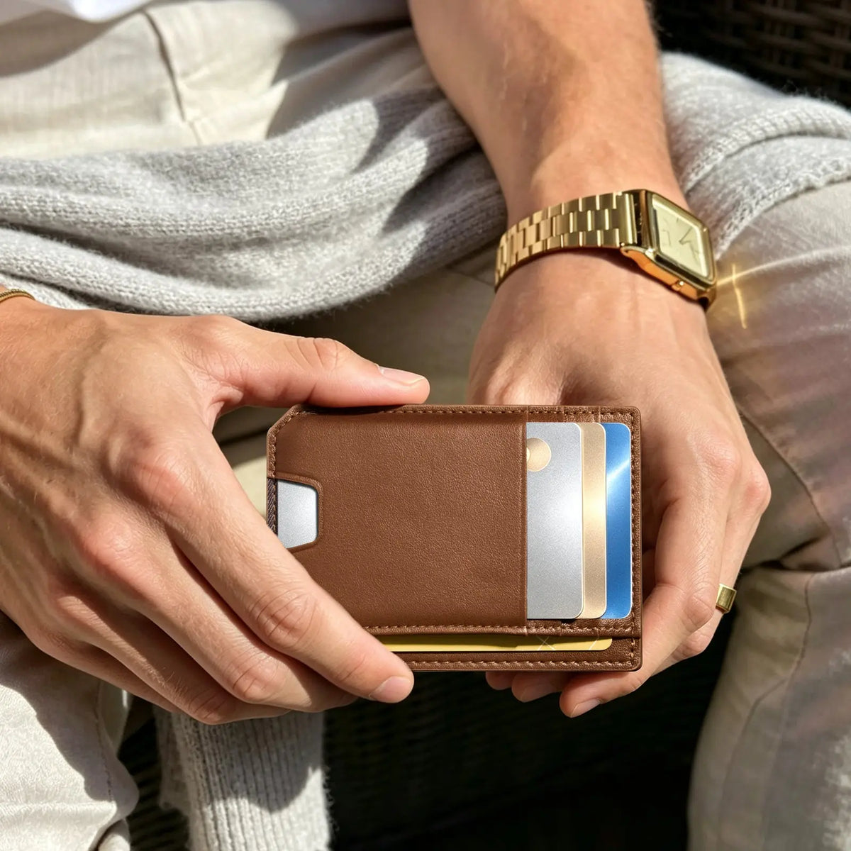 VERTICAL SLIM CARDHOLDER