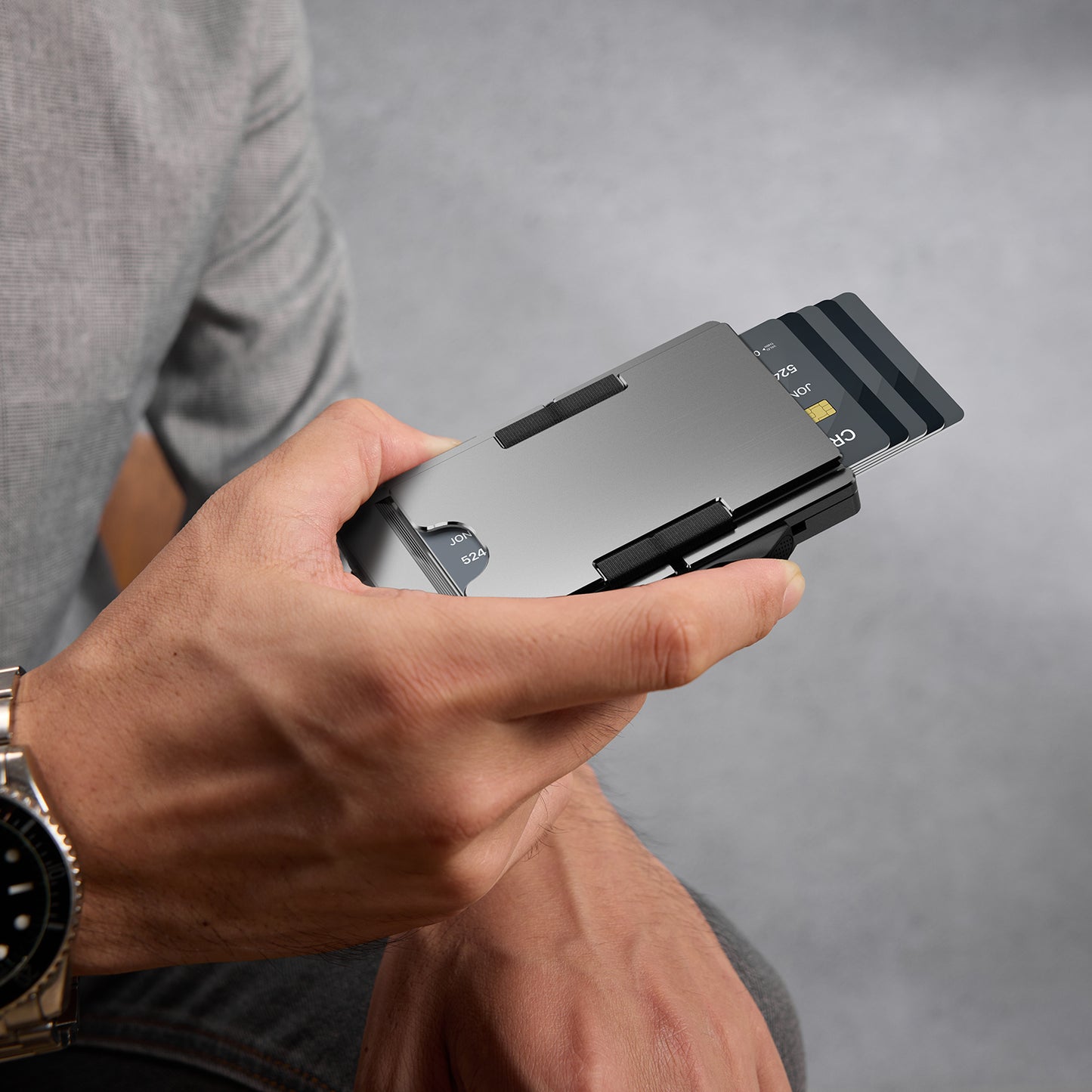ALL-METAL WALLET