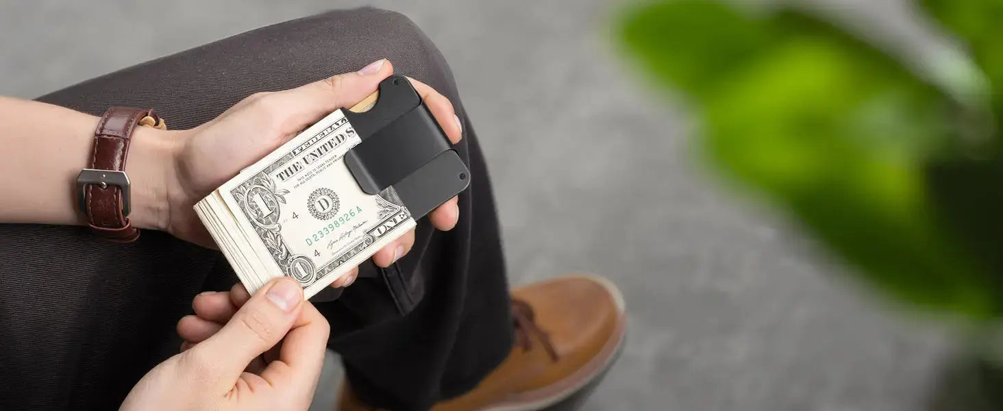 Father's Day Gift Idea: Why the SLIMWALT Wallet Makes the Perfect Gift SLIMWALT