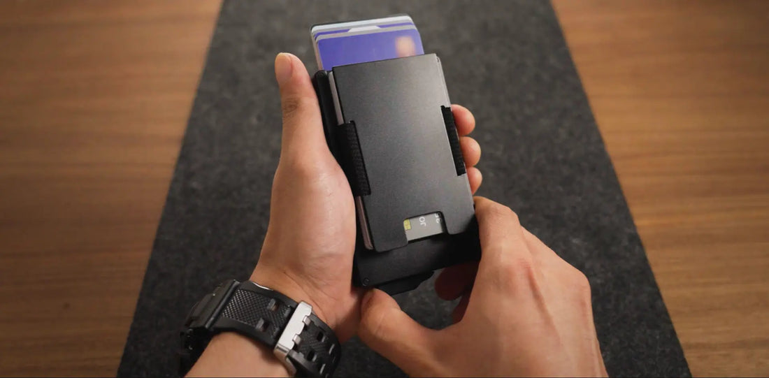 RFID WALLET: Your Secret Weapon Against Digital Pickpockets SLIMWALT